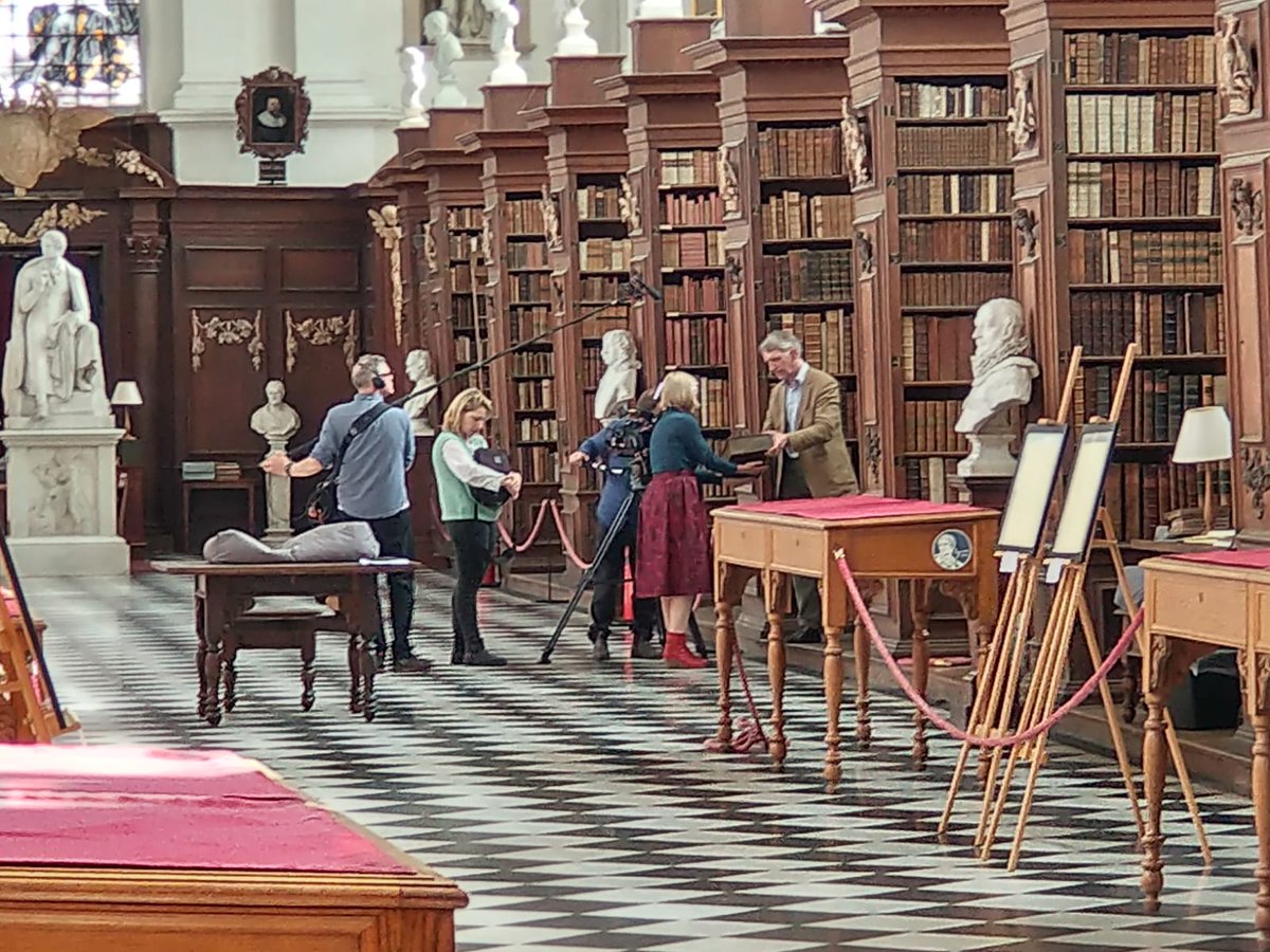 TrinCollLibCam's tweet image. In May 2024, the Wren Library welcomed historian, Lucy Worsley, and her camera crew, who were taking a look at Trinity's copy of John Foxe's Book of Martyrs (1570).
Don't miss episode 4 of 'Lucy Worsley Investigates', which will be aired tonight (Friday) at 9pm, on BBC 2!