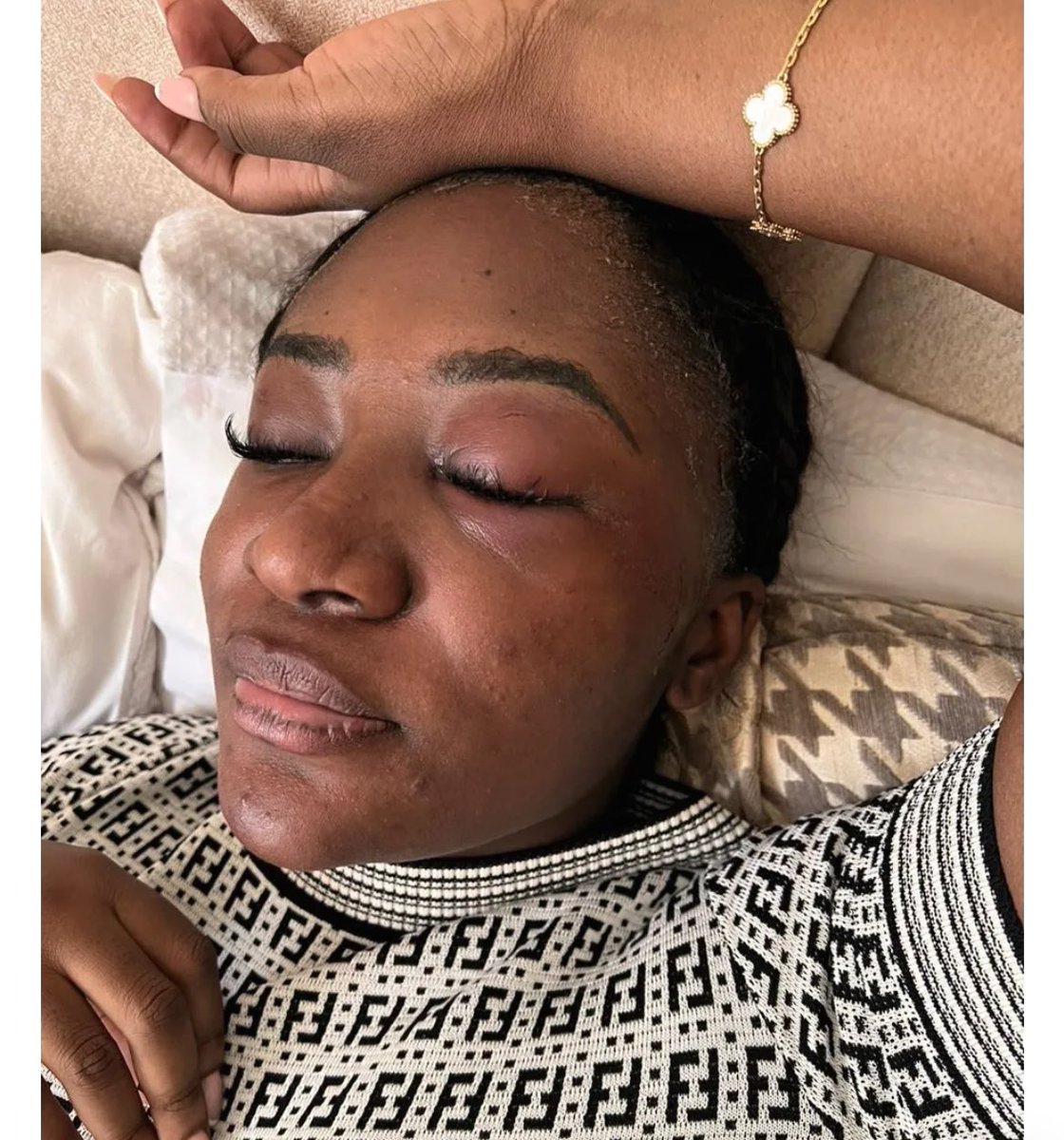 nextbig_star's tweet photo. Another heartbreaking day witnessing the struggles of a fellow woman. Leaving an abusive relationship is never easy, and I can only imagine the courage it takes to walk away. #JusticeForBaabaSam #WeStandWithBaabaSam https://t.co/VXPgzLWa5W