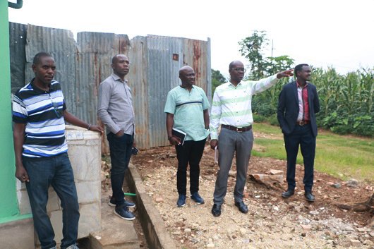 CNP_Kamenge's tweet photo. La délégation du #MSV a visité ce vendredi le @CNP_Kamenge pour constater l’état d'avancement des travaux de réhabilitation des bâtiments destinés au futur service d’addictologie, financés grâce à leur soutien.Nous remercions le #MSV pour leur précieux financement.
#SantéMentale https://t.co/S0Plyx1tua