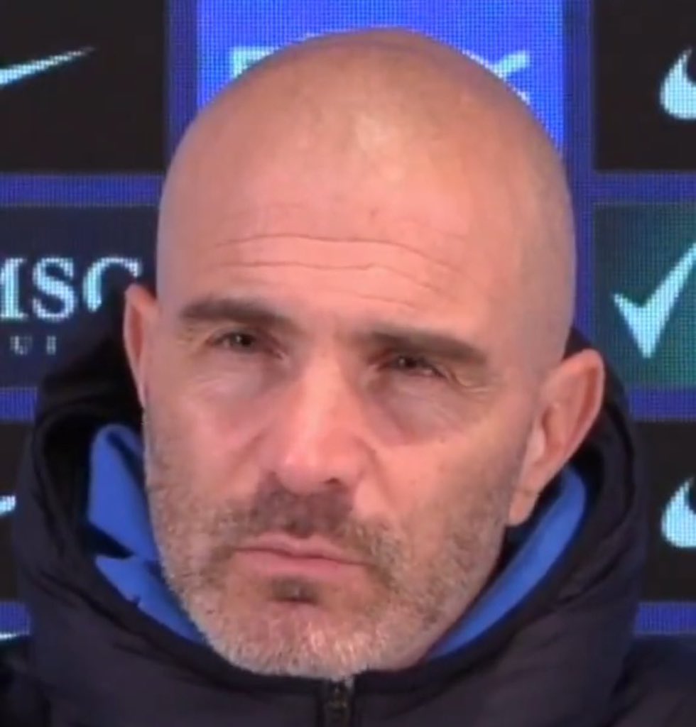 FabrizioRomano's tweet photo. 🚨🔵 Enzo Maresca: “I fully trust Robert Sanchez. How many times has Caicedo missed a pass? Many times. How many times has Nico missed a goal? Many times”.

“How many times has Noni missed a cross? Many times. Robert has made four mistakes...”. https://t.co/pI67KRgwa6