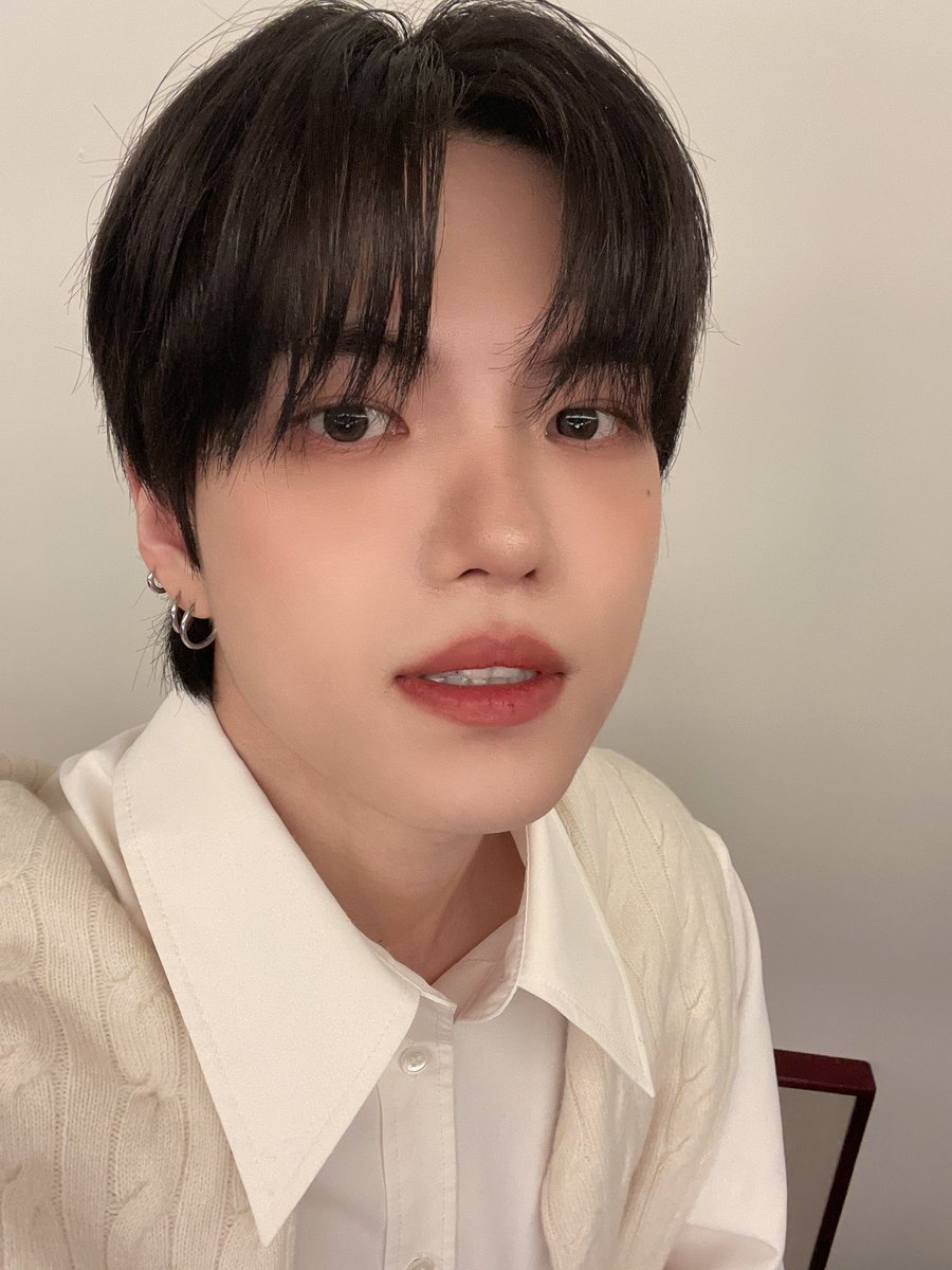 ケヒョン] 良い友に巡り会うのは本当に難しい。 #GYEHYEON #VERIVERY