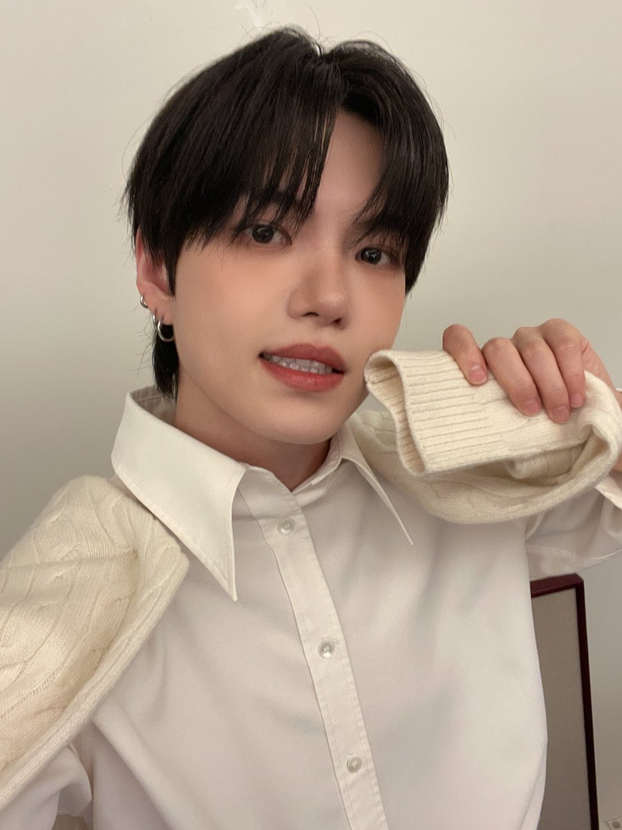 VERIVERY tweet media