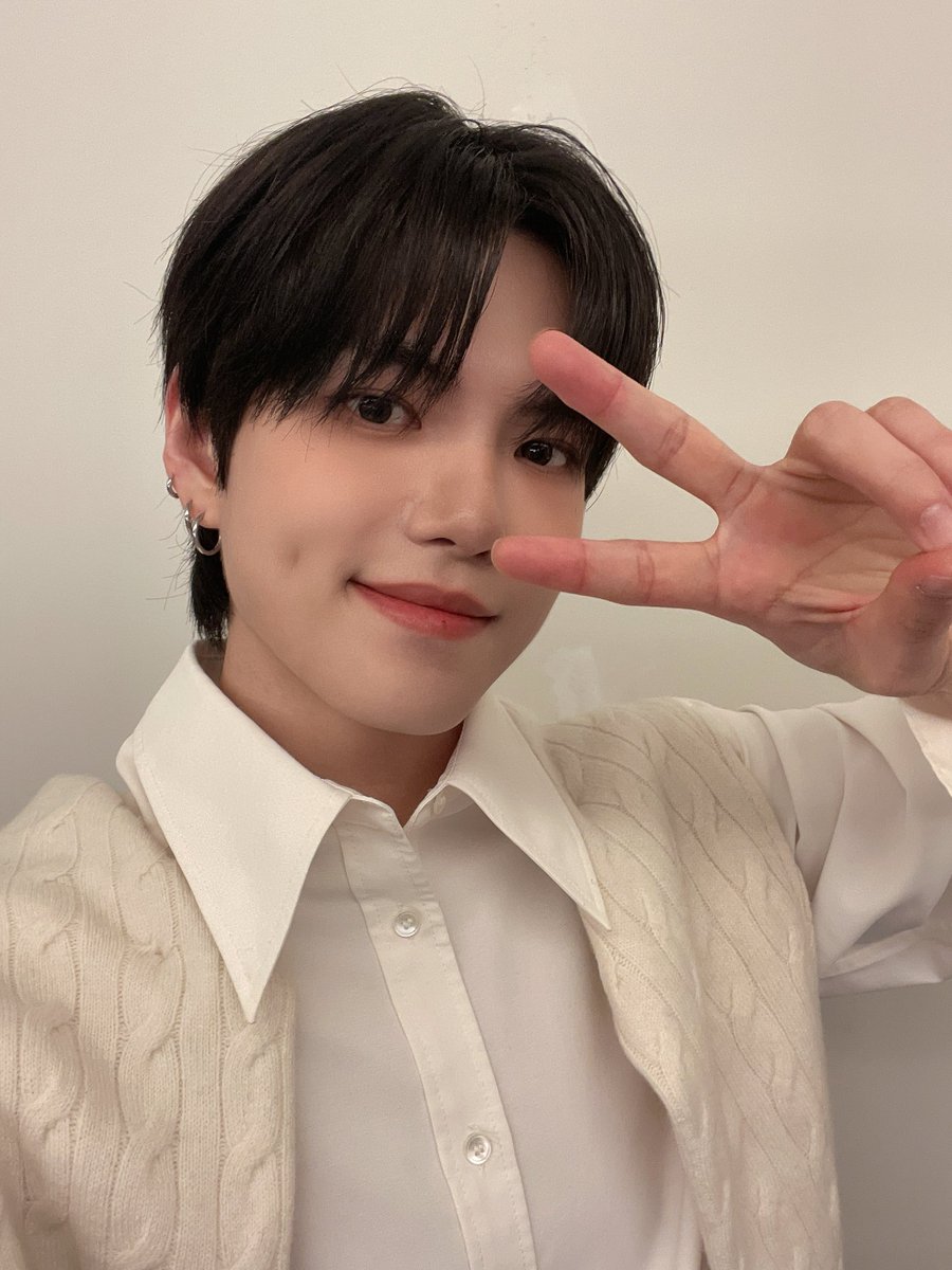 VERIVERY tweet media