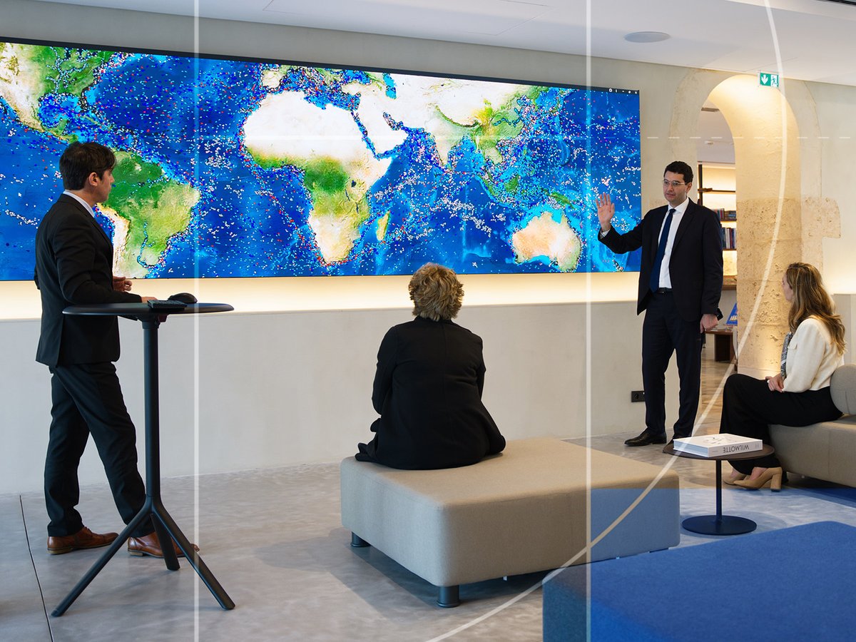 Tangram_Center's tweet photo. 🇬🇧It was an honor to welcome the U.K. Ambassador to France, @MennaRawlings, and her delegation to TANGRAM.

Rodolphe Saadé, Tanya Saadé Zeenny, and the @cmacgm team discussed with Her Excellency ongoing learning programs and several innovation initiatives, including :

• Our Climate learning curriculum co-designed with @ImperialBiz 

• Partnerships with leading British institutions through the CMA CGM Excellence Fund, including  @UniofOxford , @KingsCollegeLon , @imperialcollege , and the @UniofBath  

• The CMA CGM startup accelerator @ZeBox_ , based in Marseille and Manchester to support startups driving innovation and keeping us ahead of the game.

🤝 This visit captured TANGRAM's essence : facilitating exchanges, sparking discussions, and paving the future of sustainable transport and logistics.

#CMACGM #TANGRAM #Innovation #Sustainability #Collaboration #UKFranceRelations @UKinFrance