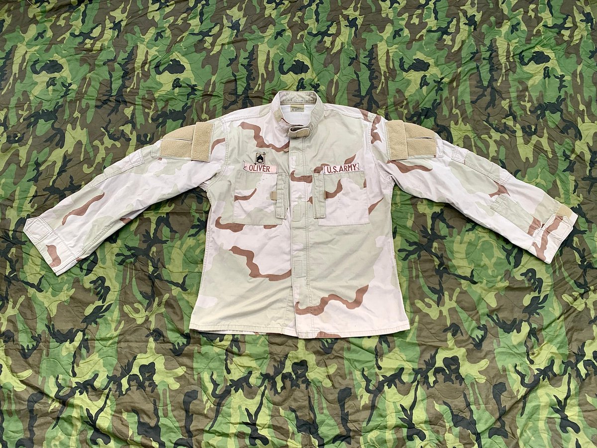 Tungxeng113's tweet image. Starting the year with a banger , 1st pattern Close Combat Uniform ( CCU ).
These were only issued to elements of the Stryker Brigades from the 2nd Infantry Division & 25th Infantry Division
CCU pants when....😭😭😭😭😭😭