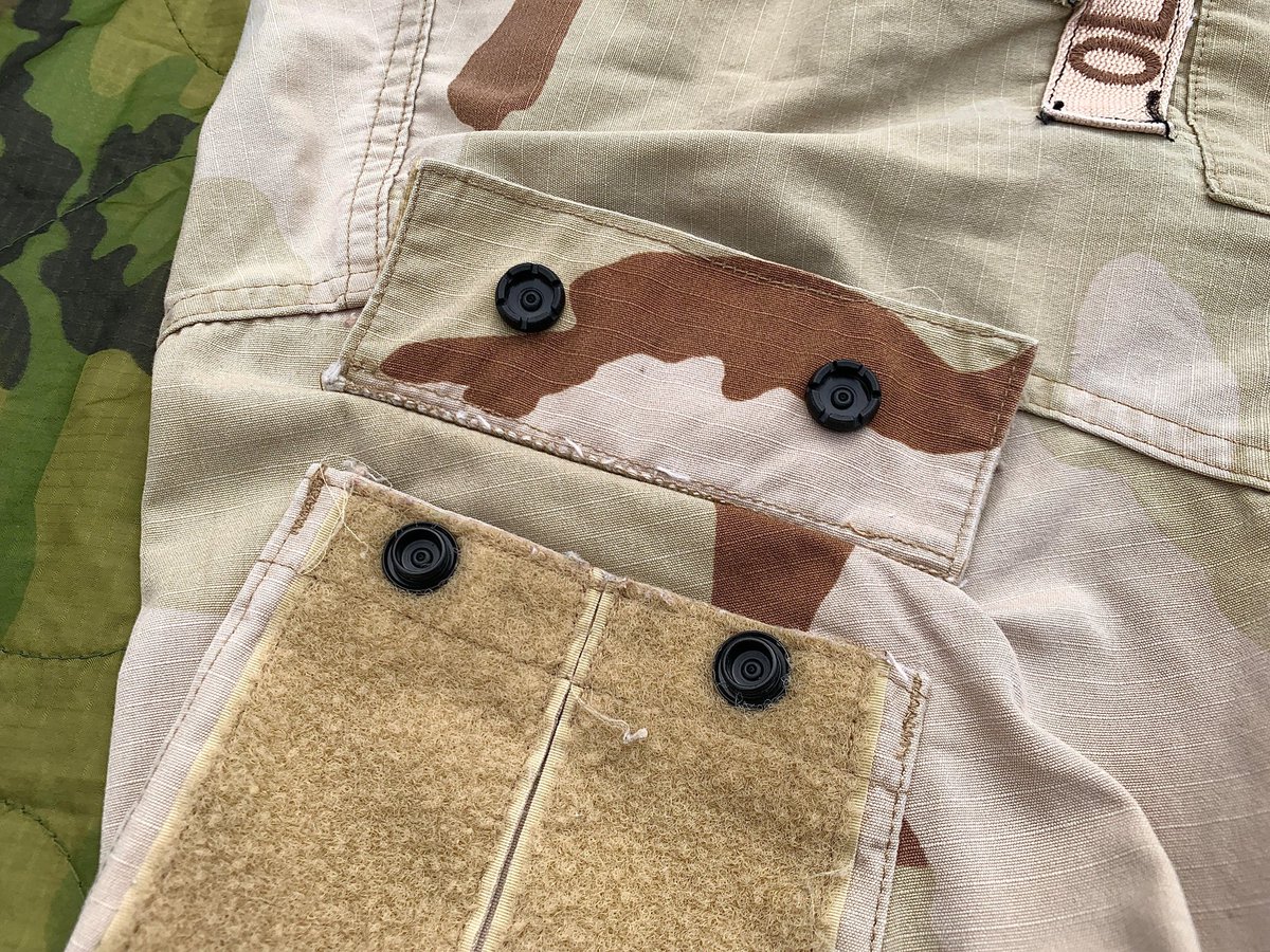 Tungxeng113's tweet image. Starting the year with a banger , 1st pattern Close Combat Uniform ( CCU ).
These were only issued to elements of the Stryker Brigades from the 2nd Infantry Division & 25th Infantry Division
CCU pants when....😭😭😭😭😭😭