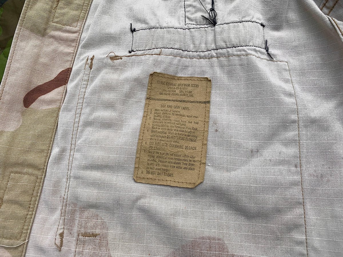 Tungxeng113's tweet image. Starting the year with a banger , 1st pattern Close Combat Uniform ( CCU ).
These were only issued to elements of the Stryker Brigades from the 2nd Infantry Division & 25th Infantry Division
CCU pants when....😭😭😭😭😭😭
