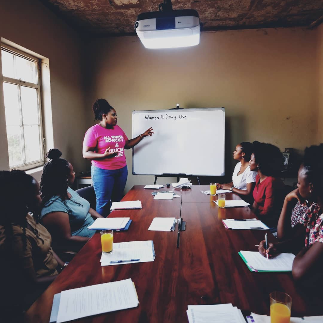 #DYK that women who use drugs face unique #SRHR?
These women need access to specialised services that address their specific needs.
<a href="/AWAdvocacy/">All Women Advocacy</a> has been conducting needs assessments to better understand the challenges faced by women who use drugs in our community.
<a href="/ZemuraHA/">H.A. Zemura</a>