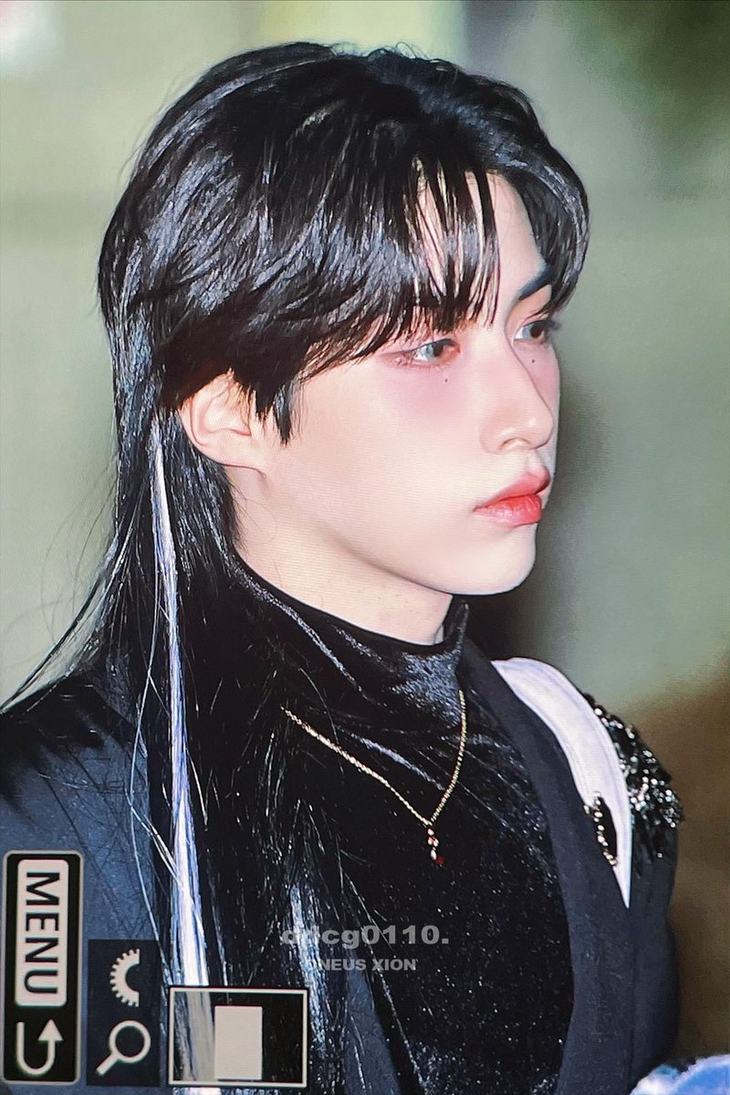 250124

#손동주 #시온 #XION #シオン #원어스 #ONEUS #ワンアス