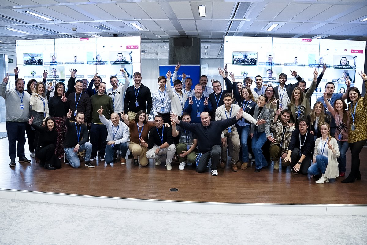TelefonicaTech's tweet photo. 👋 Ayer dimos la bienvenida a 232 nuevos compañeros de España, Brasil, México, Colombia, Chile y Perú. 🌍💼
💙 ¡Bienvenidos, techies!
#TalentWithTech https://t.co/Shv1x2OBaE