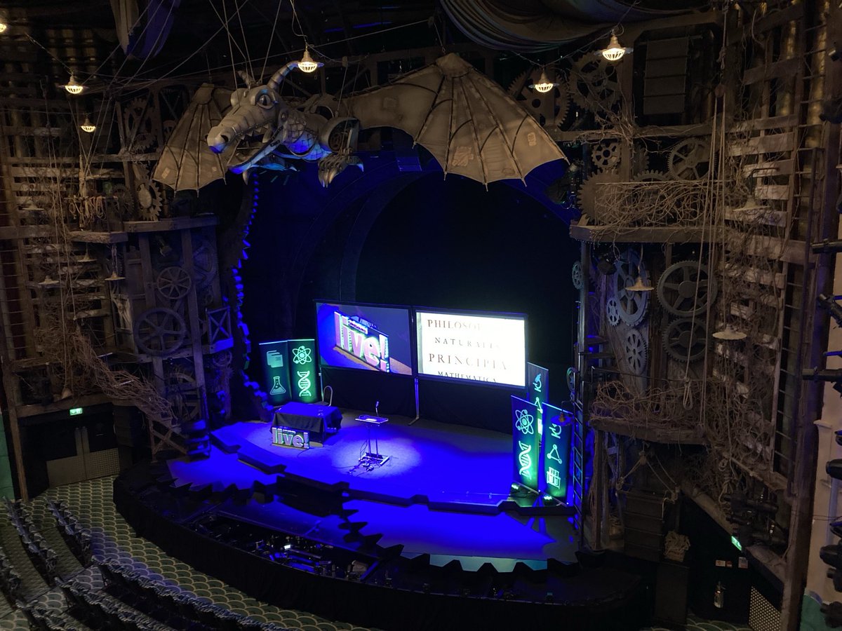 drdavie_dgs's tweet photo. At the Apollo theatre for GCSE Science Live! ⁦@DartfordGS⁩ ⁦@DrCourtDGS⁩ https://t.co/JuNEEG2l44