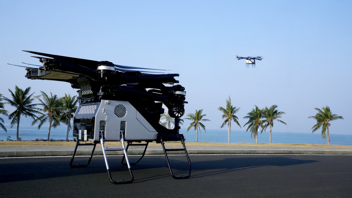 XPENG_AEROHT's tweet image. Capturing the breathtaking beauty of the island from the perspective of a flying car. Join us to unlock a whole new way to explore stunning islands from the skies.

#XPENGAEROHT #FlyingCar #Tech #IslandTravel