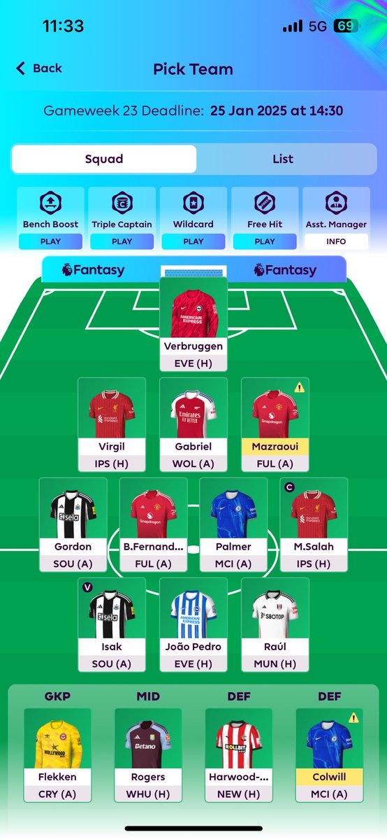 bernhardtz7's tweet photo. @fplsverigetv Börjar halka efter i kompisligor, något måste göras, vad!?

2 fria byten
0,4 i banken
Inte främmande för -4 om så behövs! https://t.co/14jj9cHDBB