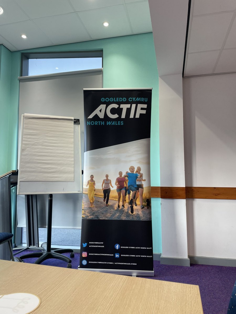 Emma Roberts tweet media