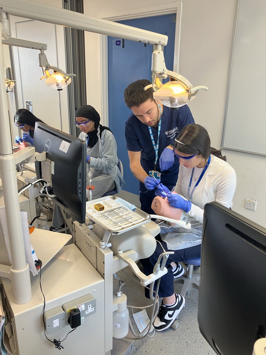 Applications are now open for our Destination Dentistry Residential Summer School!
📅 Monday 21st - Thursday 24th July
💻 For eligibility and how to apply: tinyurl.com/4adzf73s
⏰ Applications close 9am on 9th February!