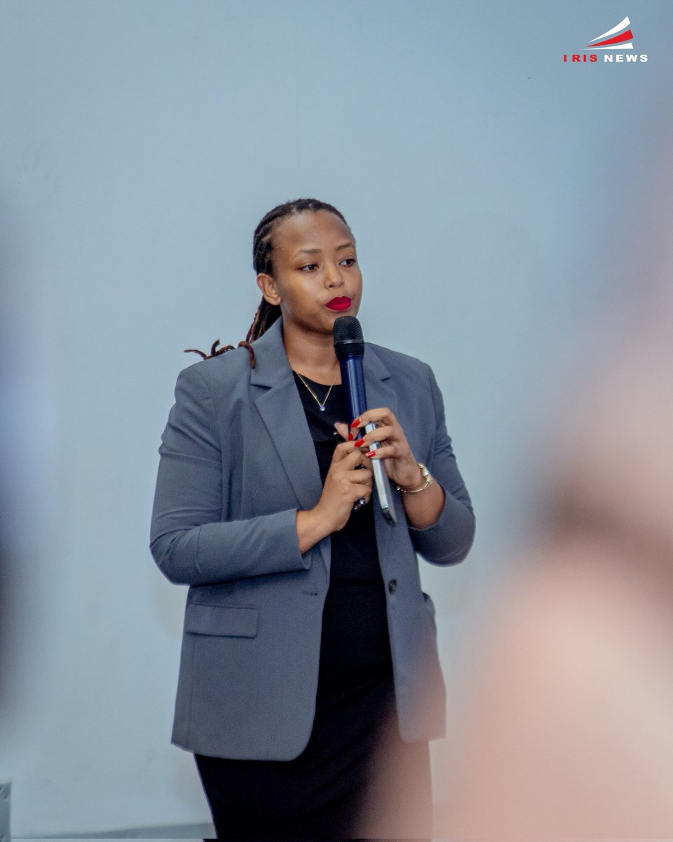IrisNews_'s tweet photo. 🗨️ Bien que des institutions comme la #BIDF et la #BIJE spécialement dédiées au soutien des jeunes et des femmes existent, Prof. Manirakiza a expliqué que le PAEEJ ne s'y limite pas. Il fait appel à plusieurs partenaires financiers pour élargir les opportunités de financement pour les jeunes entrepreneurs.
🙌 "La @CRDBbankBurundi est un atout majeur pour notre mission d’aider un maximum de jeunes", a ajouté @manirakizadsir.
#Burundi