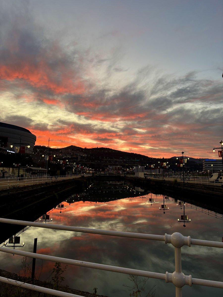 OxanaCG's tweet photo. Bilbao❤️‍🔥🌅 https://t.co/eWfiS85tcT