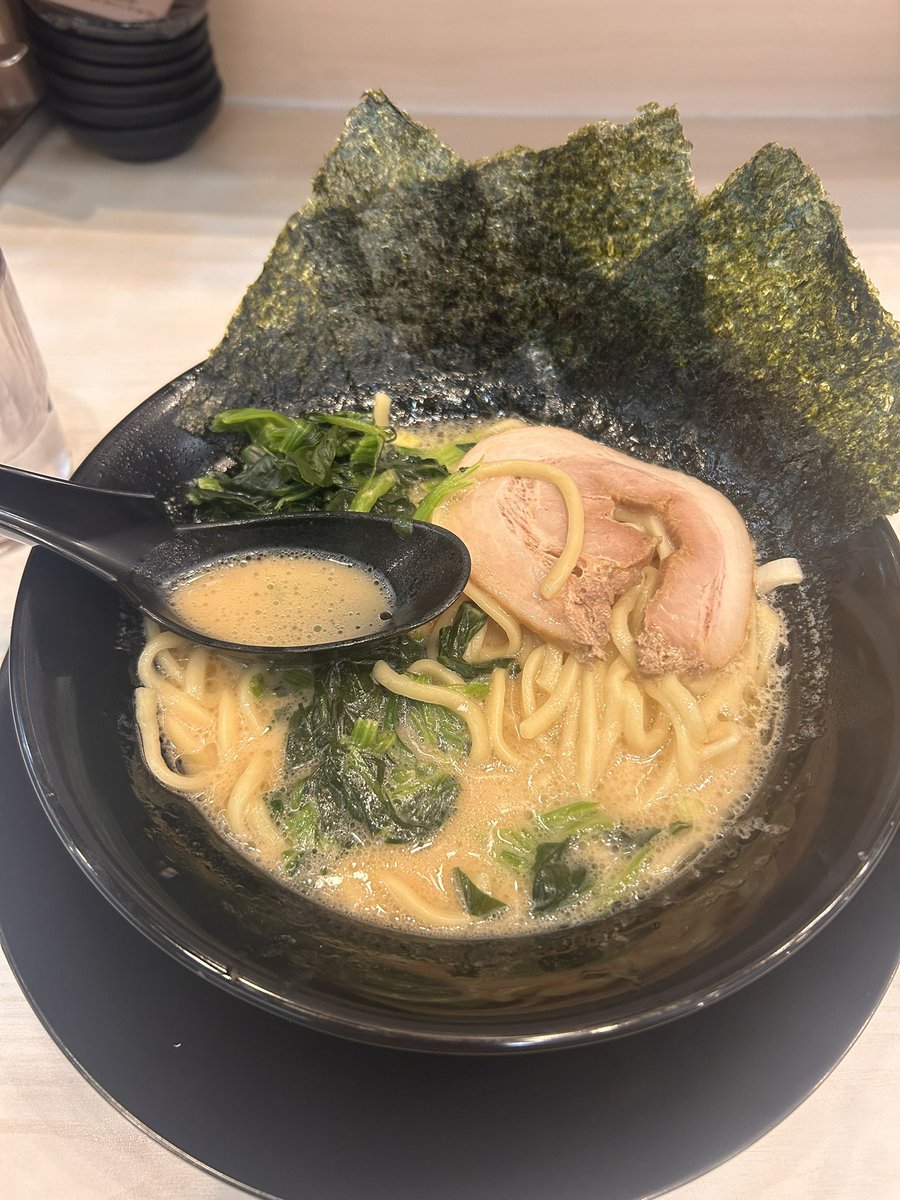 usui1223's tweet photo. あんまり客いないけど、
間違いなく美味い！

しゃかりき家👏
川西の家系ラーメン！
川西能勢口 https://t.co/ulERNX7FEc