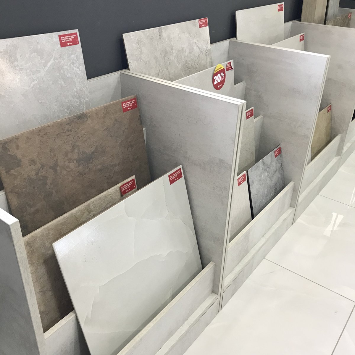 aremat_puerto's tweet photo. 🌟 ¡Nuevo año, nuevo Showroom! 🌟
Nos propusimos en el 2024 crear un espacio de Diseño interior, en el que nuestros clientes puedan disponer y combinar todas las tendencias para renovar y personalizar sus espacios desde cero 🚀 ¡y lo logramos! 
📍 Mantovani 505 - Puerto Santa Fe https://t.co/4kOAQLZPYi
