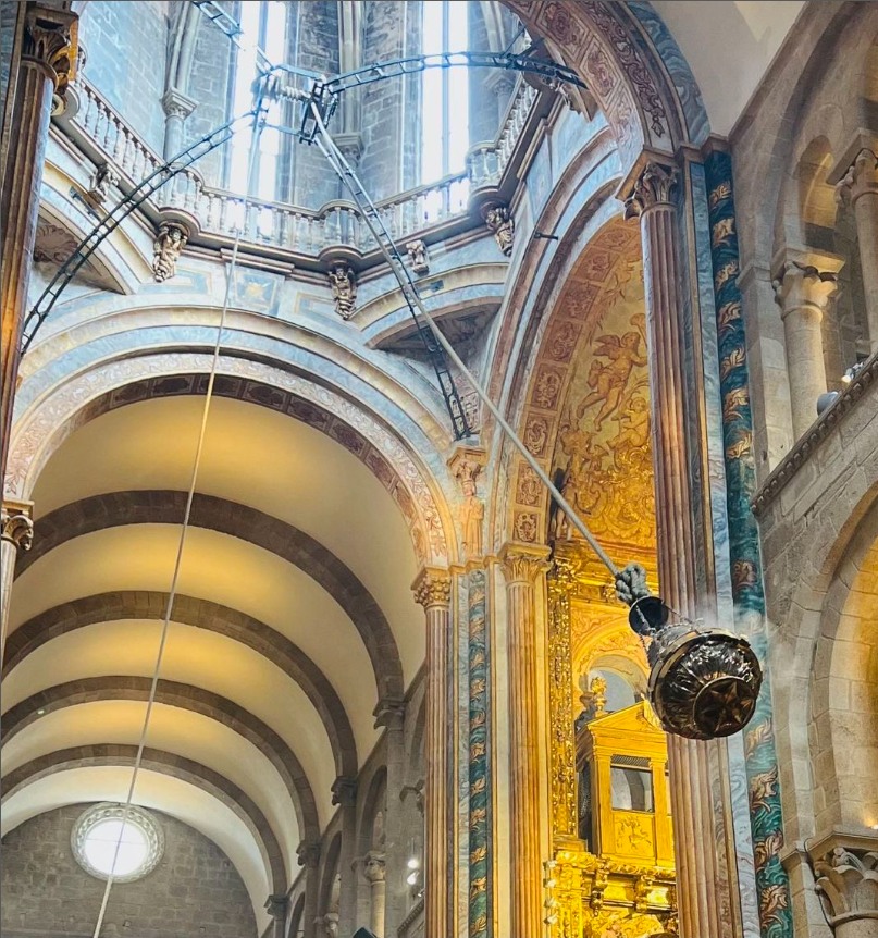 AlexanderDevine tweet media