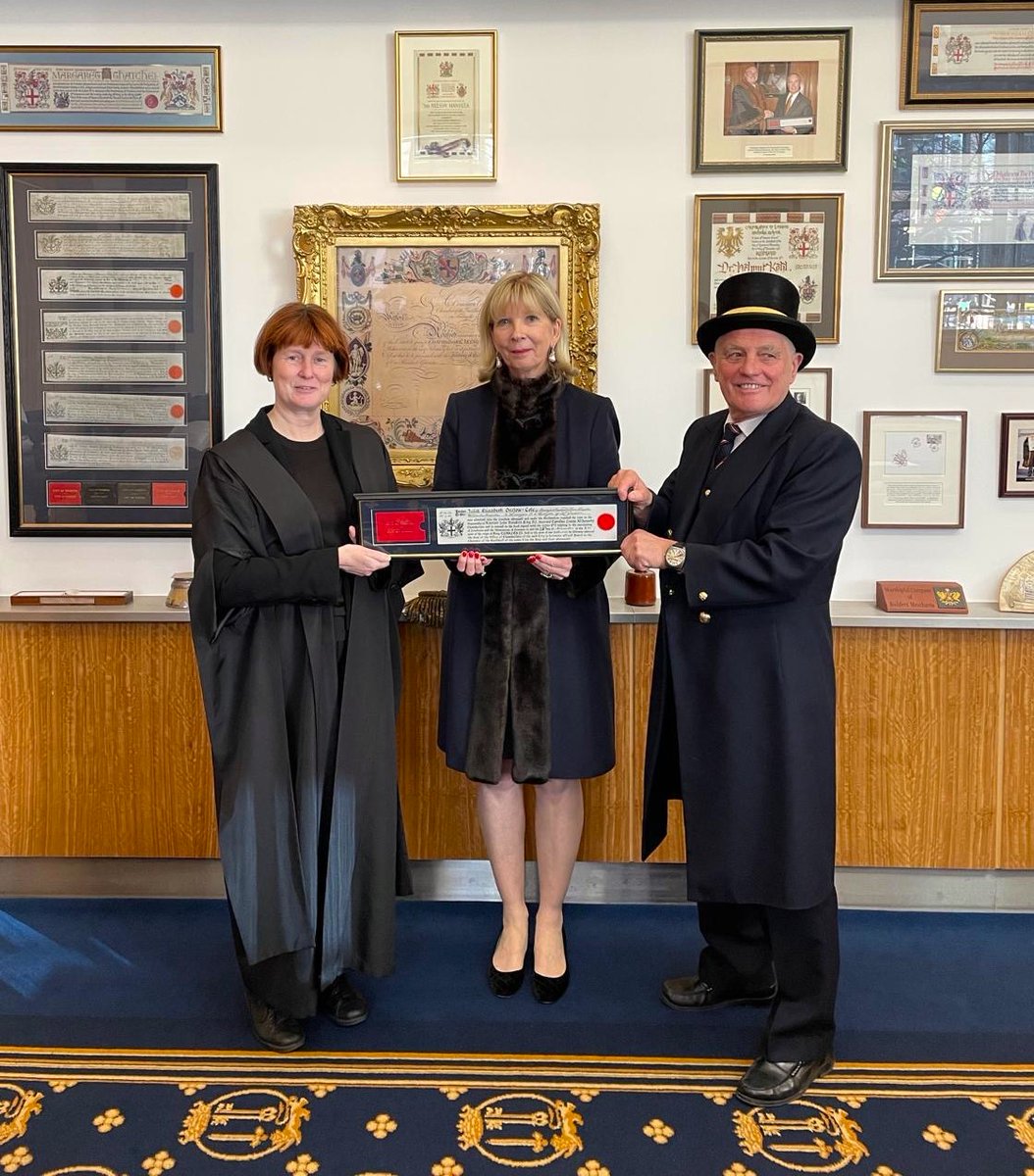 fragomen's tweet image. Congratulations to Partner Julia Onslow-Cole for being awarded the Freedom of the City of #London by the @cityoflondon, recognising her exceptional impact in the field of #immigration. Learn more: bit.ly/3PO7IN5 #FreedomOfTheCity