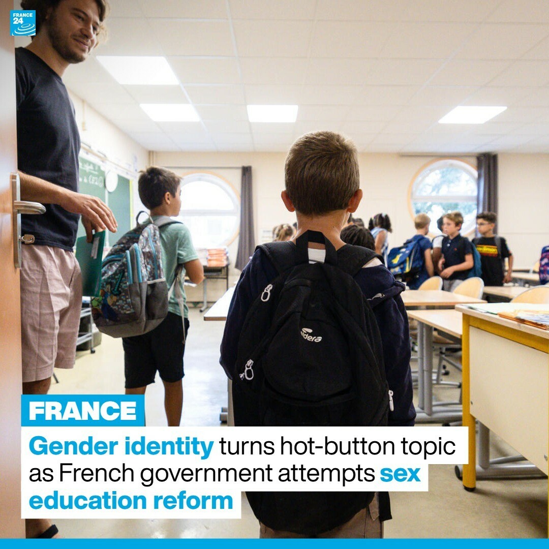 France24_en's tweet image. 🇫🇷 The French government is putting the final touches on a reformed #sex #education #syllabus for schools, with some topics, notably around #gender identity, causing resistance among conservative groups.

More about #France&apos;s #education reform ➡️ go.france24.com/U1Q