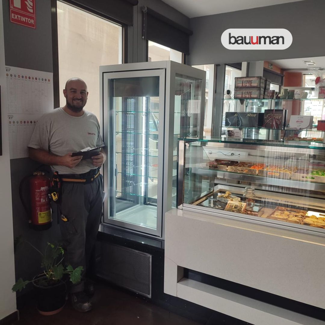 BauumanTech's tweet photo. ¿A qué esperas para vender más tartas y pasteles? 😎 Expositor de tartas y pastelería con frío dual no-frost.

¡Haz tu pedido hoy mismo! ➡️ 📞639 532 596

#Tartas #Expositor #Panadería #Pastelería #ObradorTradicional #PanDeVerdad #Bauuman Siempre Contigo #pasteles https://t.co/vBnSkrkBVb