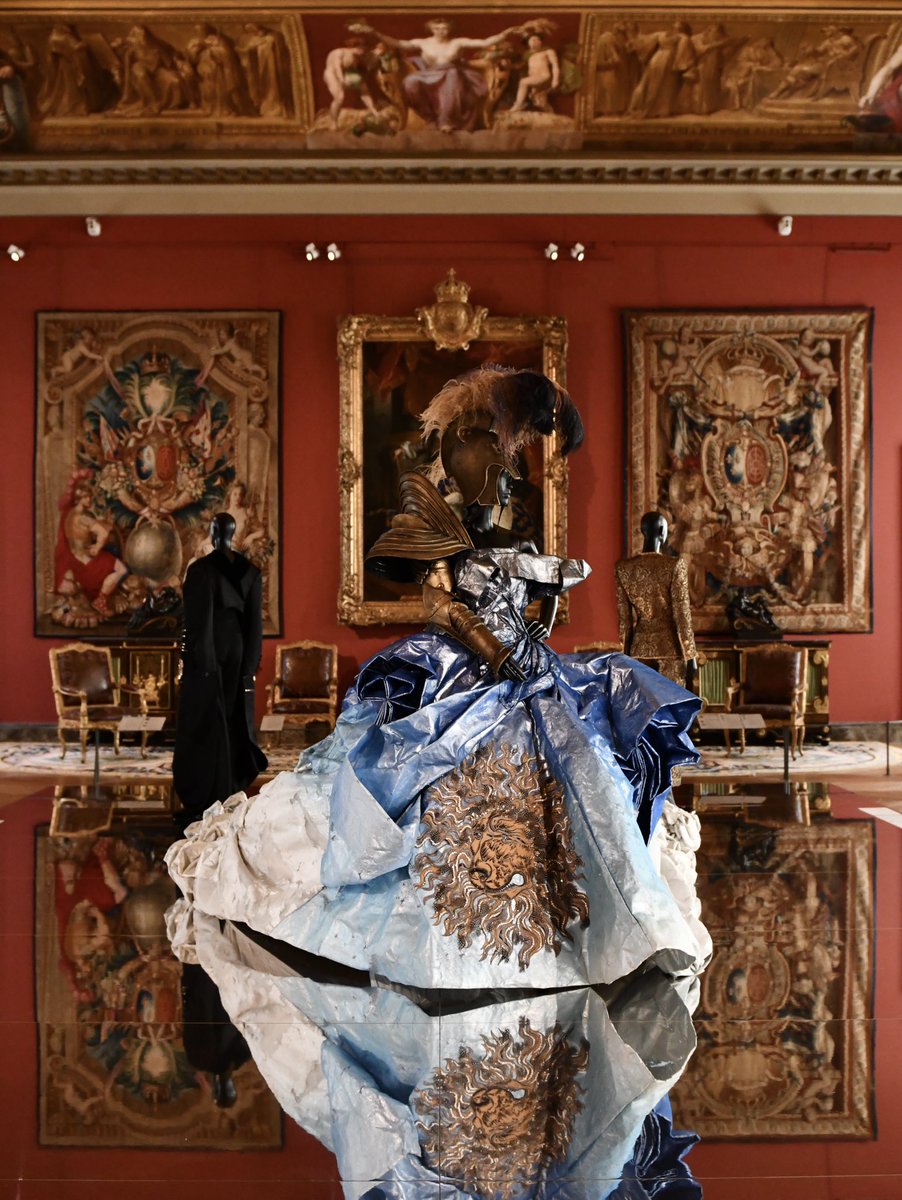 NOUVELLE EXPOSITION : « LOUVRE COUTURE, Objets d'art, objets de