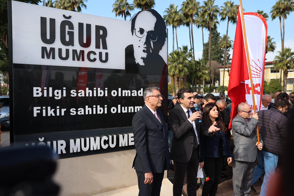 AliDemircali's tweet photo. Uğur Mumcu Meydanı’ndayız!

Kalemiyle karanlığa meydan okuyan Gazeteci Yazar Uğur Mumcu ve katledilen aydınlarımızı anıyoruz.

Bizi, biz yapan değerlerimizi asla unutmayacağız, daima savunacağız! https://t.co/kO4iB8UvsU