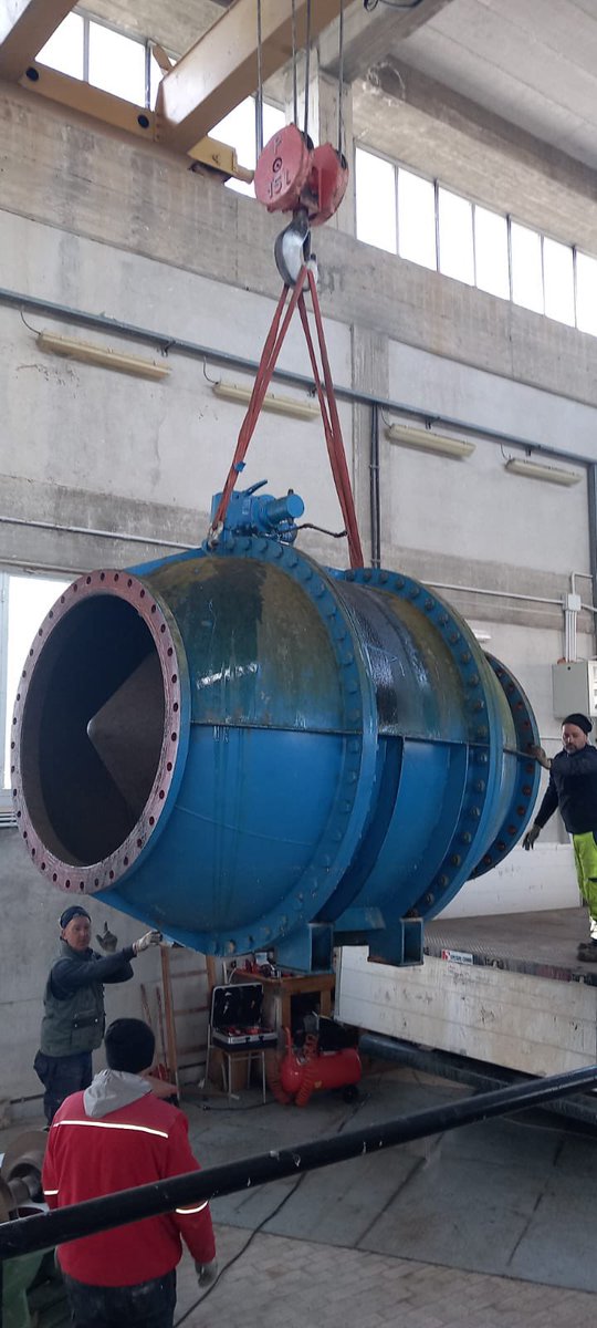 AcquedelSudSpA's tweet photo. Smontaggio e revisione della valvola DN 1400 su adduttore della Diga di #MonteCotugno
Ogni giorno Acque del Sud è impegnata per garantire l’efficienza dell’approvvigionamento idrico primario.
#Basilicata #Puglia https://t.co/NdFQQLjgvp