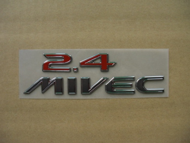 タイ仕様 ミツビシ スペース ワゴン 2.4 GT
当時 MMTh にて 現地生産 されていた ミツビシ グランディス スポーツギア
タイ仕様 ミツビシ スペースワゴン 2.4 GT です。
この 2.4 MIVEC ロゴ の エンブレム は
シグマスピードショップ さん より 購入 出来ます。
sigma-speed.co.jp/store/products…