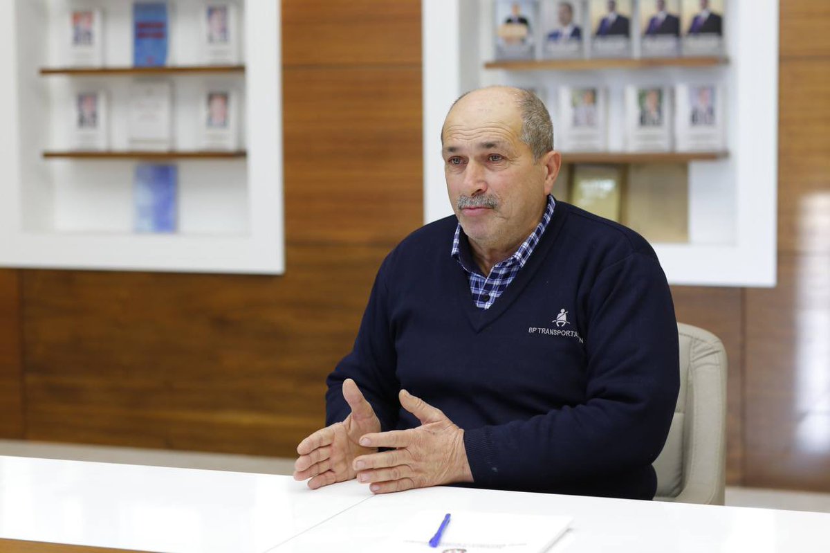 _anar_guliyev's tweet photo. Bu gün #Xızı və #Siyəzən rayon sakinləri ilə görüşmək üçün Xızı #şəhər'inə səfər etdik.
#Vətəndaşların torpaq və digər daşınmaz əmlak üzərində hüquq, yaşayış və qeyri-yaşayış təyinatlı #obyekt’lərin #layihə’ləndirilməsi və #tikinti’sinə icazə icraatı ilə bağlı suallarını cavablandırdıq.
Eyni zamanda, #şəhərsalma qanunvericiliyinin tələbləri və Komitə tərəfindən yaradılmış #Elektronİcazə (e-tikinti) sisteminin üstünlükləri və imkanları barədə vətəndaşlara ətraflı məlumat verdik.
#VətəndaşQəbulu
———
Today, we visited the #city of Khizi to meet with the #residents of #Khizi and #Siyazan #districts.
We answered their questions related to #land allocation procedures, obtaining permits for #construction and #exploitation.
We also provided detailed information about the #eSystem implemented by the Committee to ensure #transparency and #efficiency in these processes.