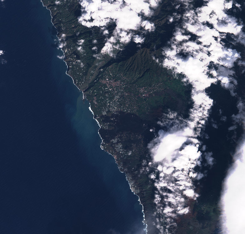 CharlesTroupin's tweet photo. Rain in La Palma? This seems to be what this Sentinel-2 image (22 January) shows, with a different water color along the coast, coming from Barranco de las Angustias. #garoe https://t.co/hWDhoYhZHJ