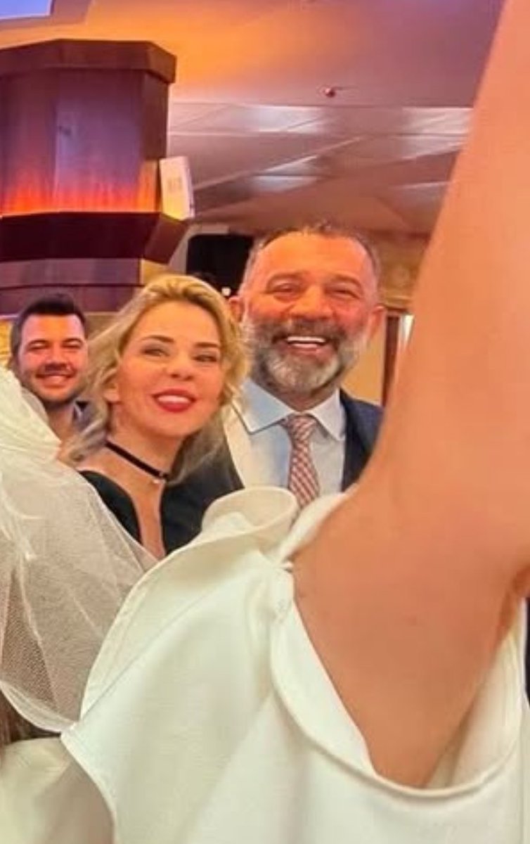 merih070's tweet photo. yeni bölüm bu akşam 🤍

#SelMes ♡ #ArkaSokaklar https://t.co/MB6ac5TcW9