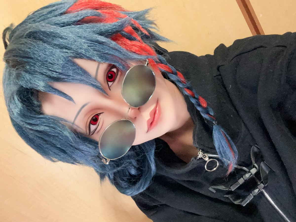 kazupii_'s tweet photo. cosplay
🌈🕒 / 🔑🐍

⚠︎︎練習の為色々不足に反転⚠︎︎ https://t.co/MoGXfeqqLz