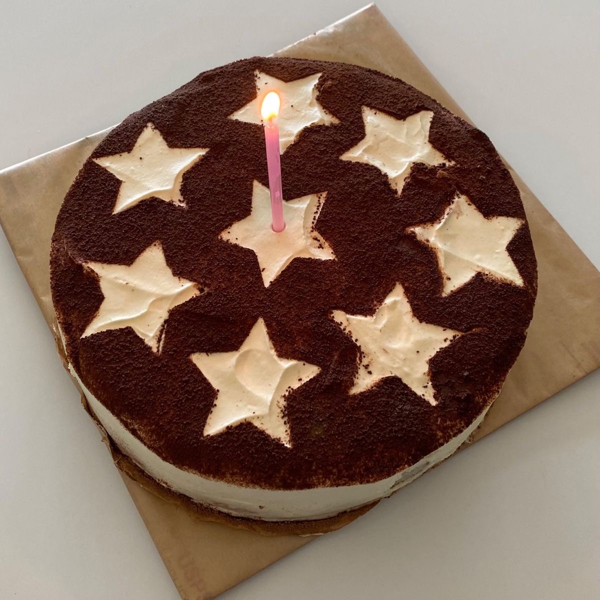 prtygal777's tweet photo. Tiramisu Birthday Cake https://t.co/2SnayFnUUP