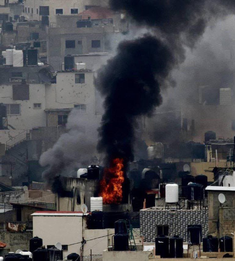 AbujomaaGaza's tweet photo. Israeli occupation forces demolish and burn more Palestinian homes in #Jenin! https://t.co/VFF5oJUrLZ
