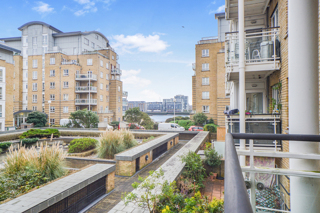 #UKpropertymarket. Your first stop for the #Stampduty changes due on 1 April 2025, see the gov.uk website bit.ly/4axDOpP