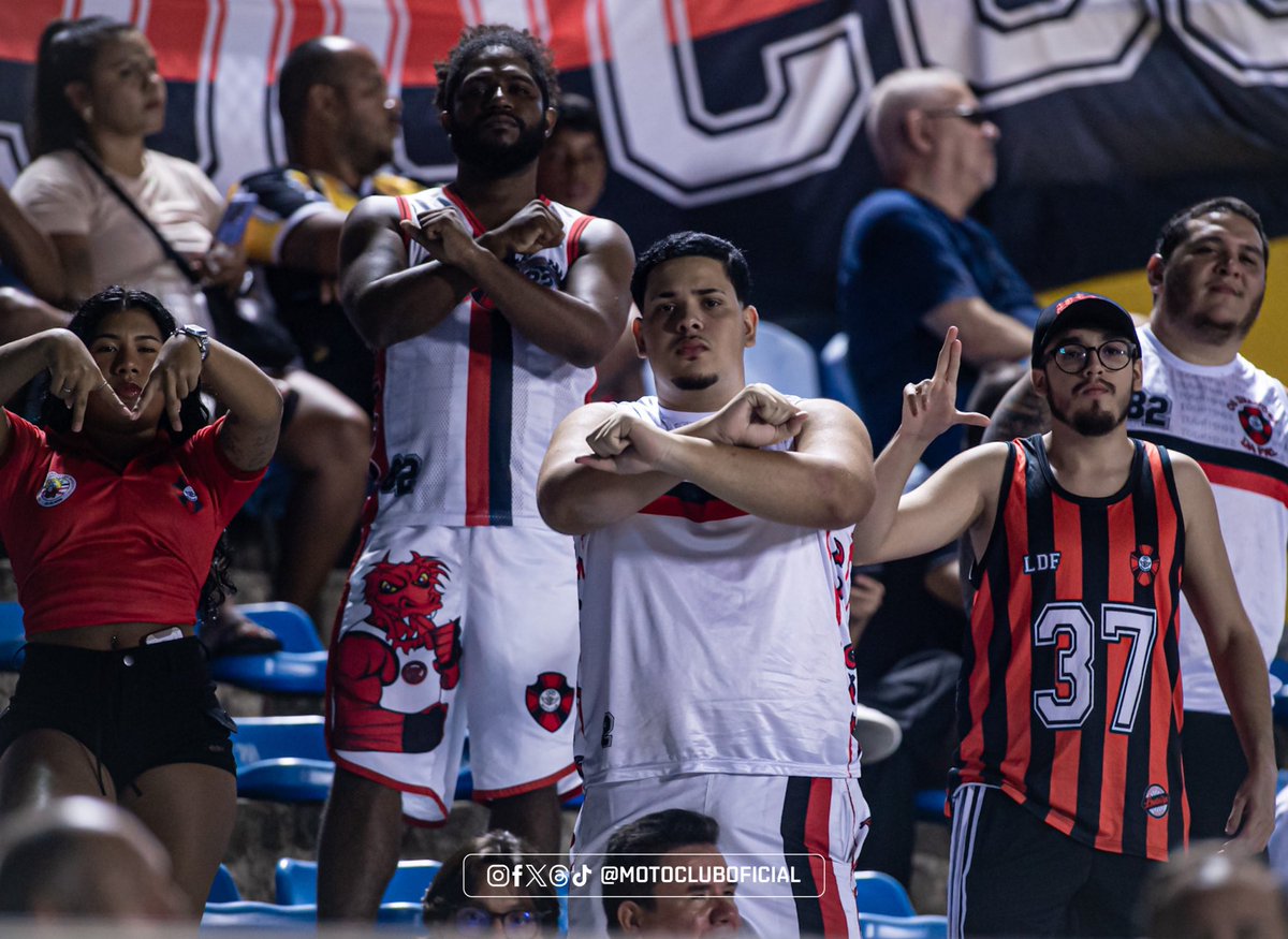 Bom dia, torcida motorizada!

Começamos o dia agradecendo a presença dos torcedores que foram ao Estádio Presidente Vargas apoiar o rubro-negro na estreia da Copa do Nordeste.

Contamos com sua presença nos outros desafios que teremos pela frente!

Vamos juntos 👊🏽🔴⚫️