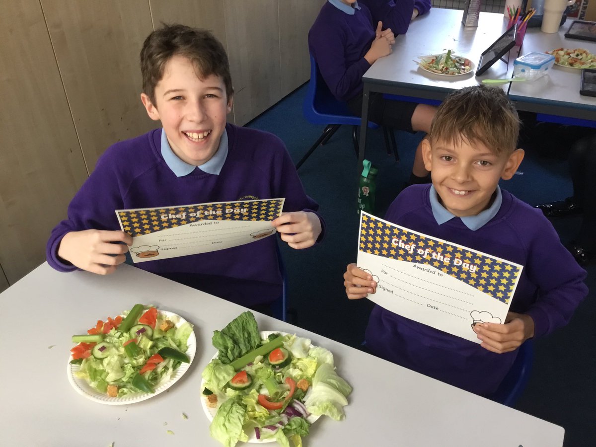 CCCRPrimary's tweet photo. Chefs of the day! #cccrdt https://t.co/6PMFZdhPgu