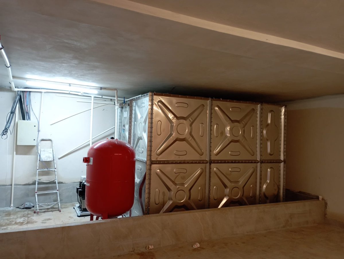 DoguDepo's tweet photo. 📍Mersin 

 🏢 3a mühendislik 12.5 m³ krom

 Doğu Depo Güvencesiyle! 

Değerli müşterilerimize hayırlı olsun…

💦 304 kalite krom Su Deposu🚰💦

#kromsudeposu #sudepolama #Belediye #mühendis #inşaat #KamuMuehendisleri #watertank #toki #DOĞUDEPO #Yargımakina #ELAZIĞ https://t.co/Nb2eUh4SuK