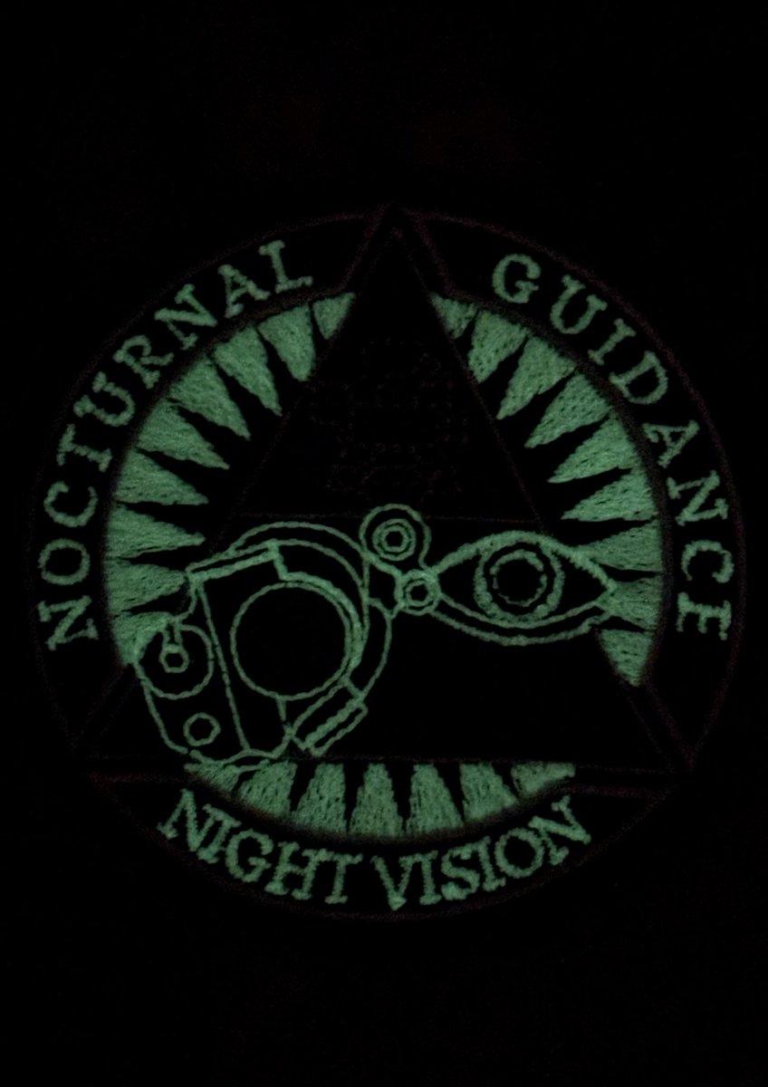 irodori64's tweet image. #Vショー 新作紹介 ③
夜眼鏡教のパッチ
秘密結社的なイメージで作成したネタパッチです。
蓄光で光ります。
#PVS14