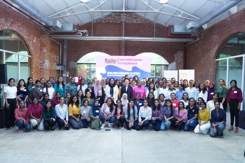 UN Women Sri Lanka (@unwomensrilanka) on Twitter photo PRESS RELEASE: Republic of Korea 🇰🇷, <a href="/UN_Women/">UN Women</a>  and <a href="/TheMakersGlobal/">The Makers</a> equip young women for high-growth industries in #STEM. 
Read more🔗unwo.men/T7sH50UMt4Y PRESS RELEASE: Republic of Korea 🇰🇷, <a href="/UN_Women/">UN Women</a>  and <a href="/TheMakersGlobal/">The Makers</a> equip young women for high-growth industries in #STEM. 
Read more🔗unwo.men/T7sH50UMt4Y