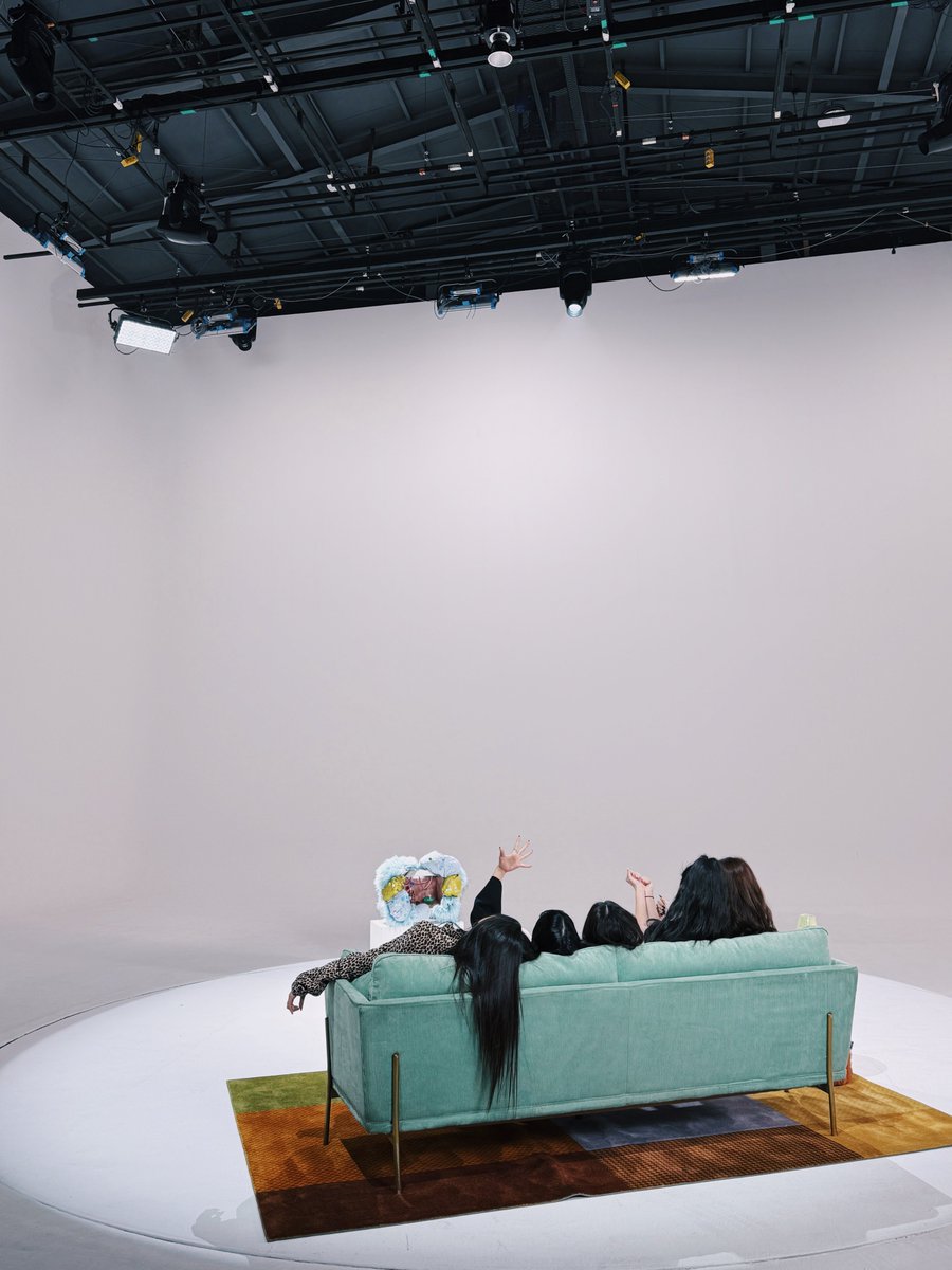 행복했던 캐치 미야오 시즌1 ♡
시즌 100까지 끼 뿌려!
From MEOVV 💌

#MEOVV #미야오 #CATCHMEOVV
#THEBLACKLABEL #더블랙레이블