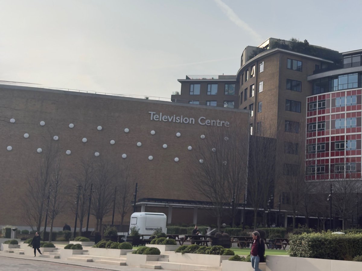 Manage_Creative's tweet photo. You always remember where you ‘cut your cloth’ and gained experience. Traveling to a client meeting I passed good old @BBC #TelevisionCentre minus the BBC

It’s the experience that Creative Disciplines has gained during 20+ years that benefits our clients #CreativeManagement. https://t.co/3Ag1MSCbvx