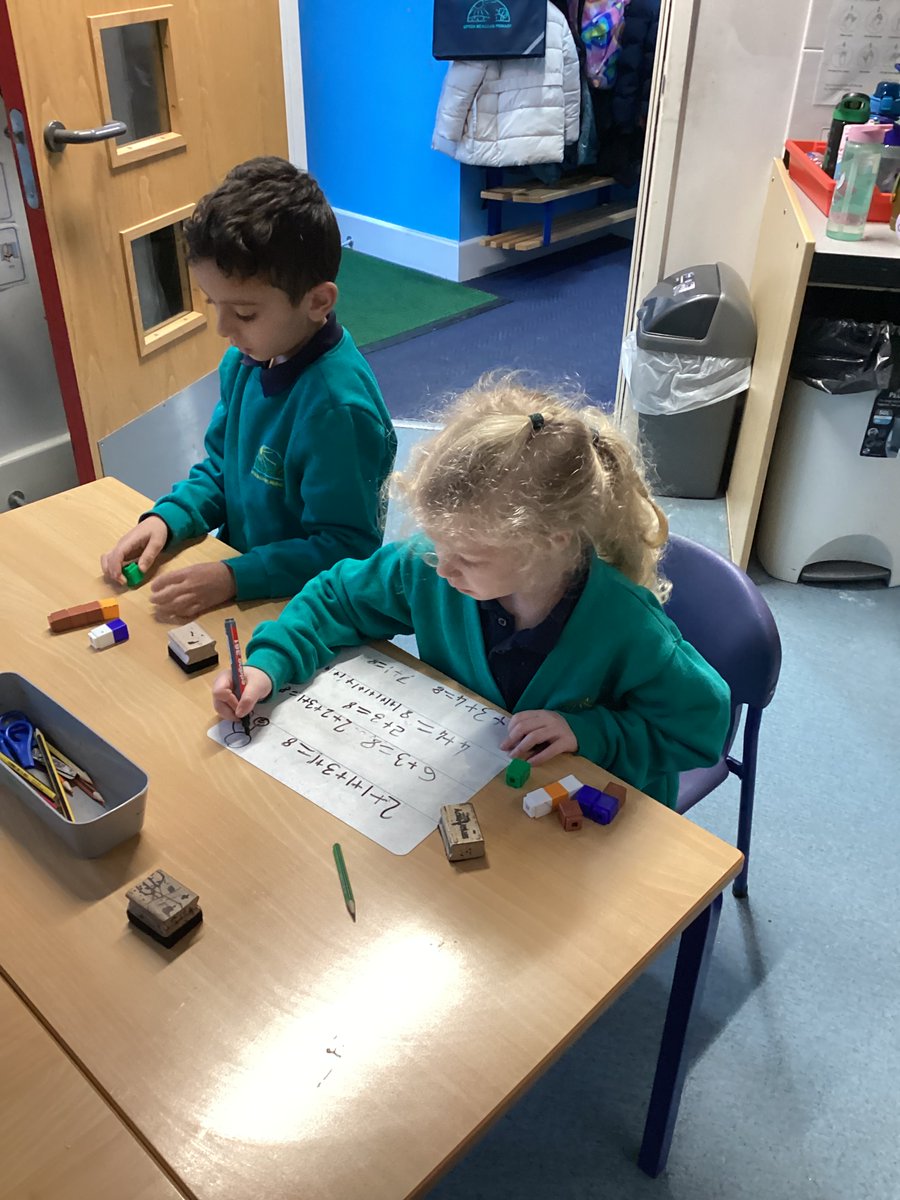 Uptonclass1KB's tweet photo. What a fantastic week in Year 1 it has been. https://t.co/Lkx2409tkc