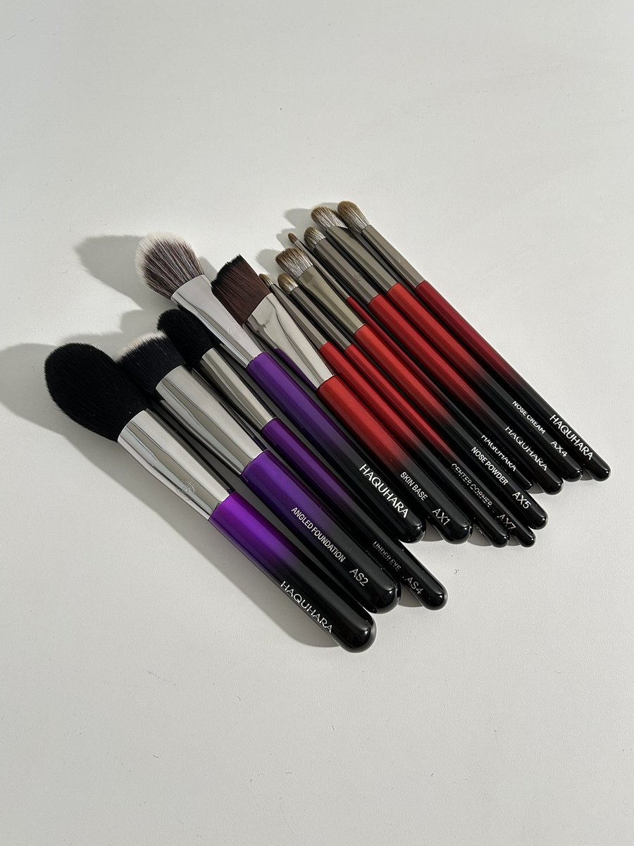 awalnya coba2, tapi lama2 ketagihan 🫵

sekali cobain brush ini, rasanya mau beli semuanya aja, kualitasnya gak perlu diraguin, soalnya dipake banyak MUA 💖