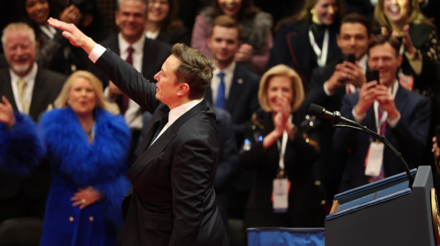 everytime you come onto X to post, you're giving money to this man. 

🦋 is ad free and not run by a literal actual Nazi prone to meddling in the political affairs of other countries to the benefit of fascists. 

As artists, we must lead the Exodus. No more excuses. No more X.