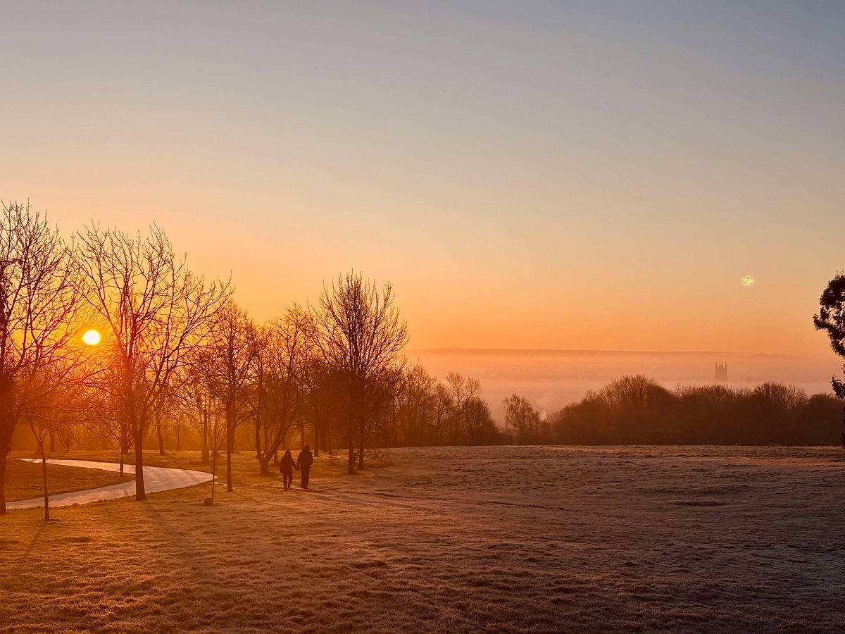 Another day, another stunning morning view of Canterbury 😍 

📸 Tharindu Udayanga Kamburawala