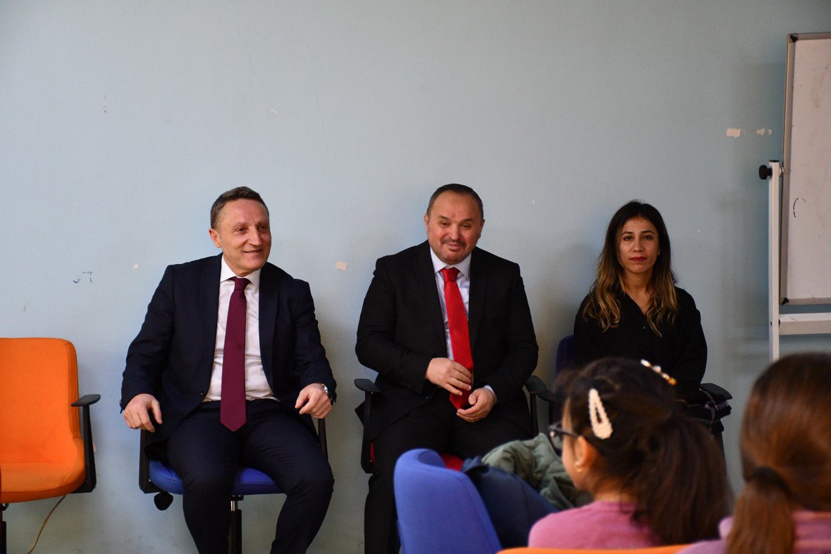 GSB_Sirnak's tweet photo. İl Müdürümüz Abdullah Ayar, İl Müftüsü Orhan Örnek ile birlikte il müdürlüğümüzde düzenlenen Miraç Kandili programında çocuklarımız ile bir araya geldiler. https://t.co/RxcW5z2DNd
